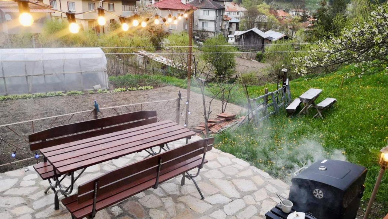 Къща До Гората Триград Villa Eksteriør bilde